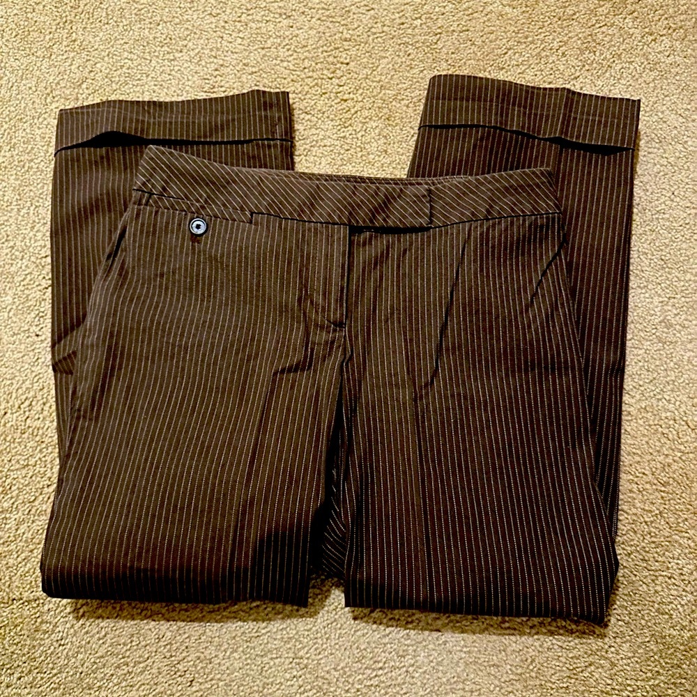 Pin stripe pants 🛍️ 3/$18 or 🔥4/$20